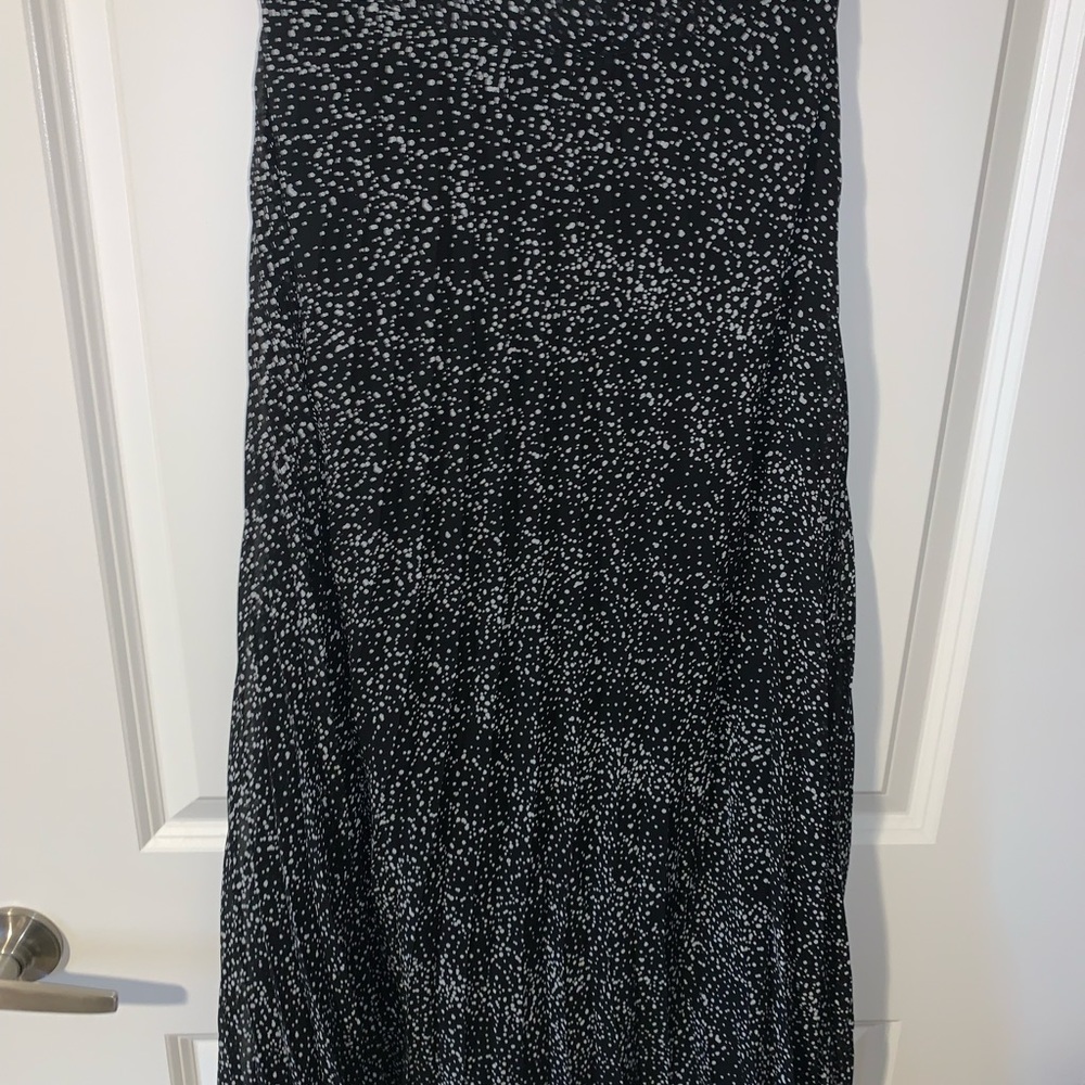 Japna long pleated skirt